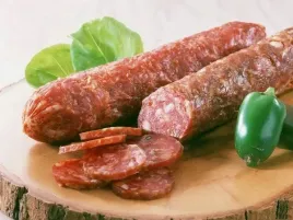 kindziuk-kielbasa-dojrzewajaca-wedzona-na-zimno-litwa
