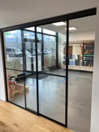 sciana-szklana-loft-wall-przesuwna-dwuskrzydlowa-scianka-na-wymiar-200cm