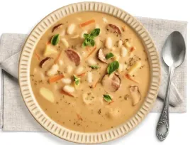 zupa-fasolowa-z-kielbasa-wieprzowa-jemy-jemy-rozgrzeje-cie-w-chlodne-dni