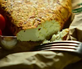 pieczony-twarog-z-czosnkiem-z-papryka-przysmak-litwa-grill-piwo