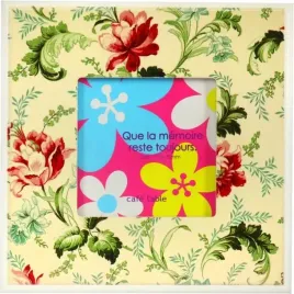 kwadratowa-drewniana-ramka-na-zdjecie-kremowa-zdobiona-135-cm-dekoracja