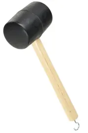 lekki-mlotek-turystyczny-campingowy-do-wbijania-sledzi-i-szpilek-kombat-uk