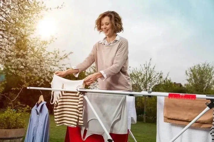 suszarka-vileda-doble-cechy-dodatkowe-regulacja-szerokosci-uchwyt-do-suszenia-bielizny