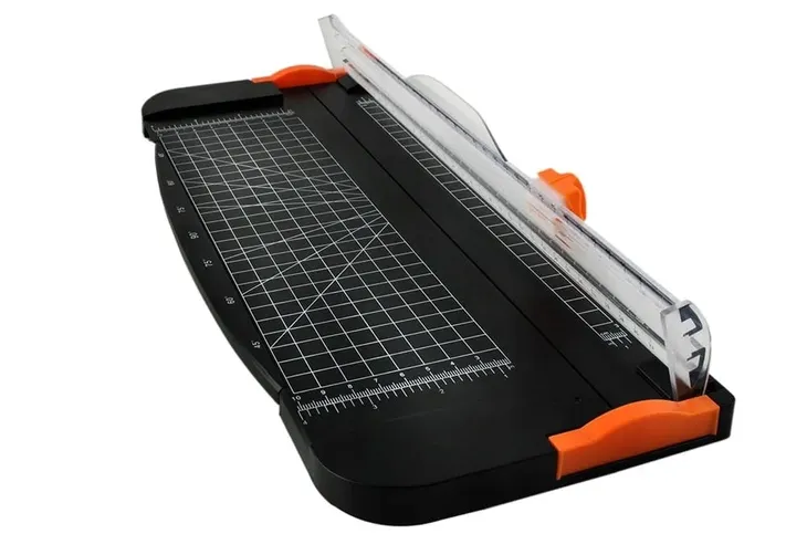 gilotyna-do-papieru-trymer-stan-opakowania-oryginalne