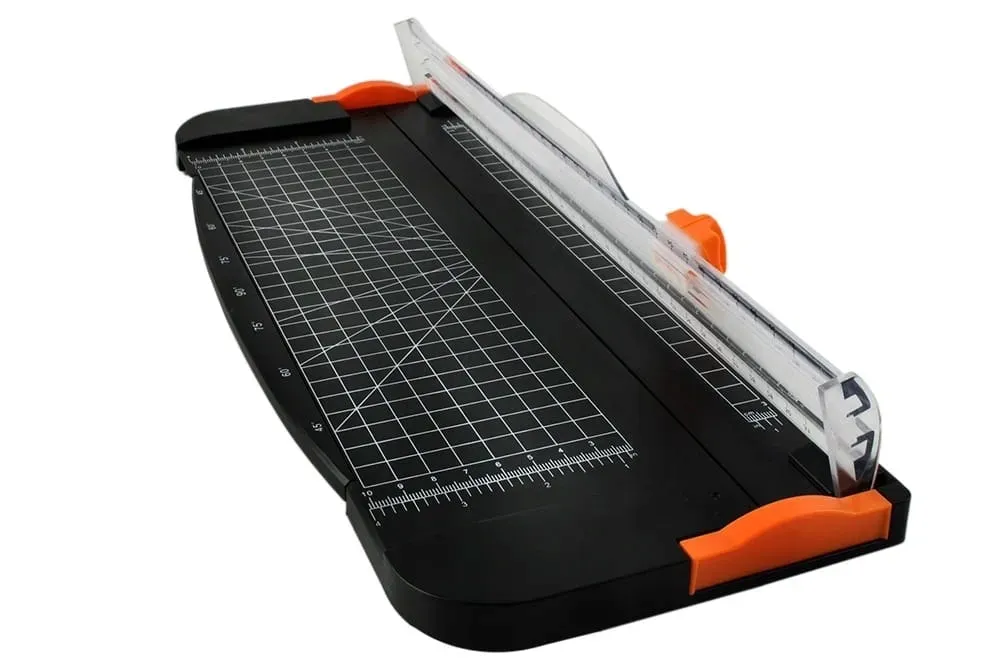 gilotyna-do-papieru-trymer