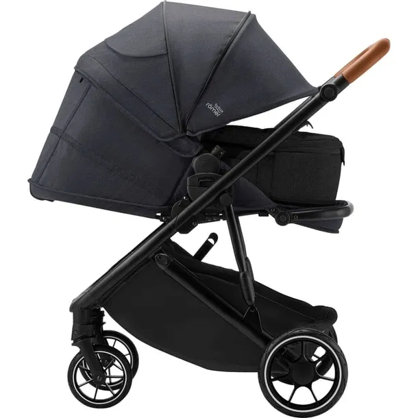 wozek-britax-romer-strider-m-black-shadow-2w1-informacje-dodatkowe-amortyzatory-blokada-kol-obrotowych-hamulec-mozliwosc-zamontowania-fotelika-mozliwosc-zamontowania-gondoli-odchylane-oparcie-palak-bezpieczenstwa-pelna-raczka-pozycja-lezaca-przekladane-siedzisko-regulowana-raczka-regulowany-podnozek-skretne-kola-zdejmowana-tapicerka