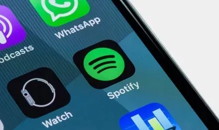 radio-samochodowe-alpine-ute-201bt-bluetooth-mp3-usb-variocolor-stan-nowy