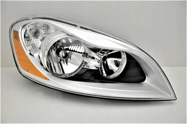 reflektor-prawy-volvo-xc60-2008-h7-regulacja-wysokosci-elektryczna