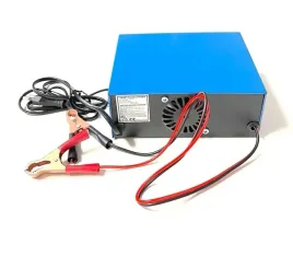 prostownik-samochodowy-do-akumulatorow-12v-24v-12a