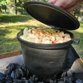 kociolek-zeliwny-garnek-mysliwski-wegierski-pieczonki-4l-na-ognisko-grill