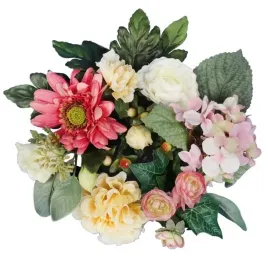 wianek-kompozycja-z-rozami-hortensjami-i-gerbera-ozdoba-na-swiece-25-cm