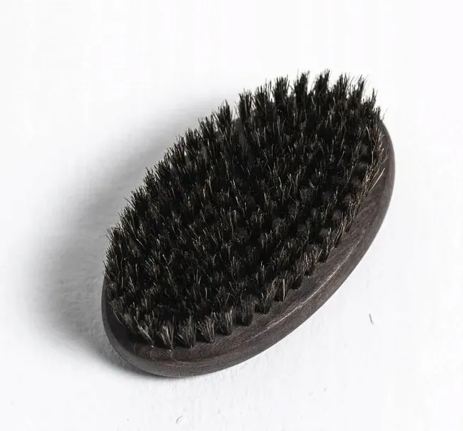 nested-szczotka-do-brody-z-dzikiem-opakowanie-woreczek