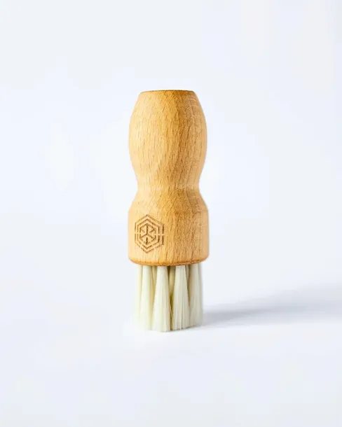 nested-szczoteczka-do-doglebnego-mycia-twarzy-marka-nested-stan-nowy