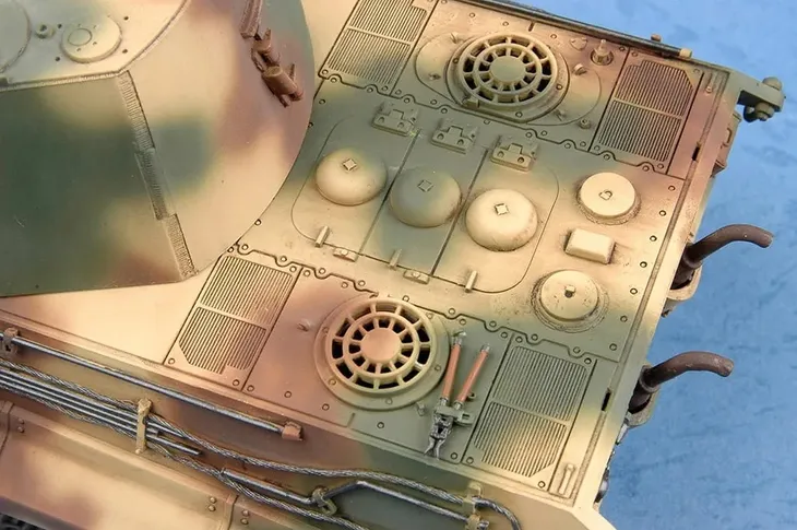 trumpeter-01537-german-e-50-flakpanzer-1-35-marka-trumpeter-stan-opakowania-oryginalne