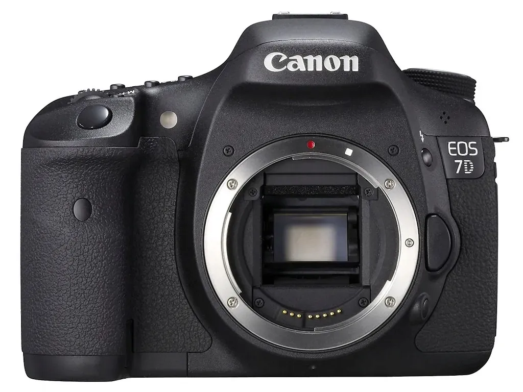 lustrzanka-canon-eos-7d-korpus-stan-powystawowy
