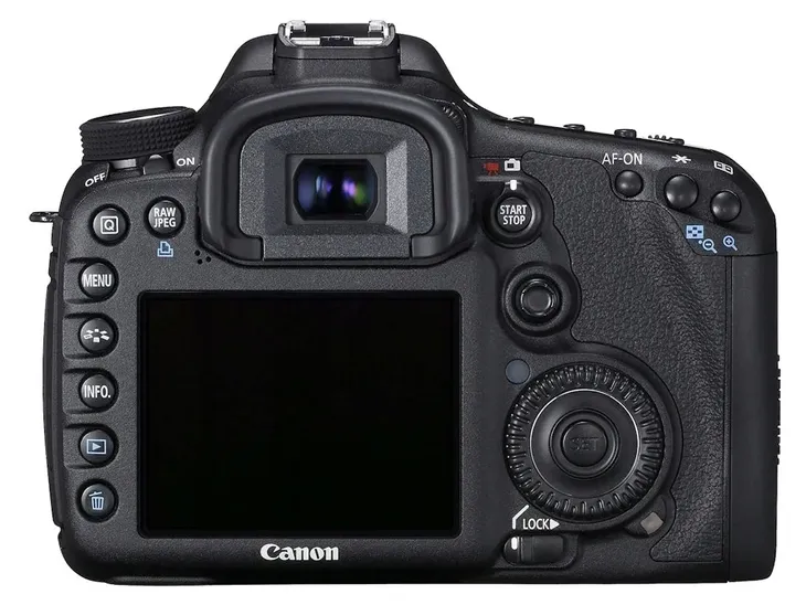lustrzanka-canon-eos-7d-korpus-stan-powystawowy
