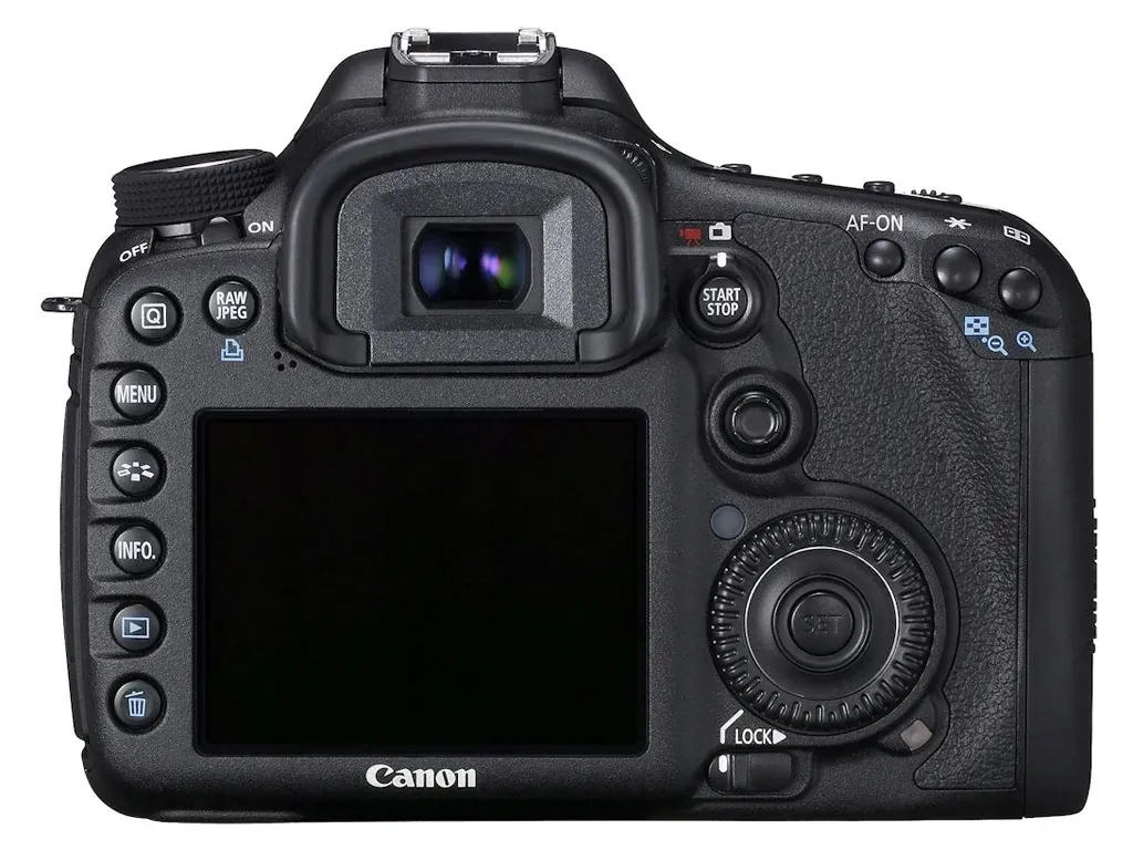lustrzanka-canon-eos-7d-korpus-stan-powystawowy