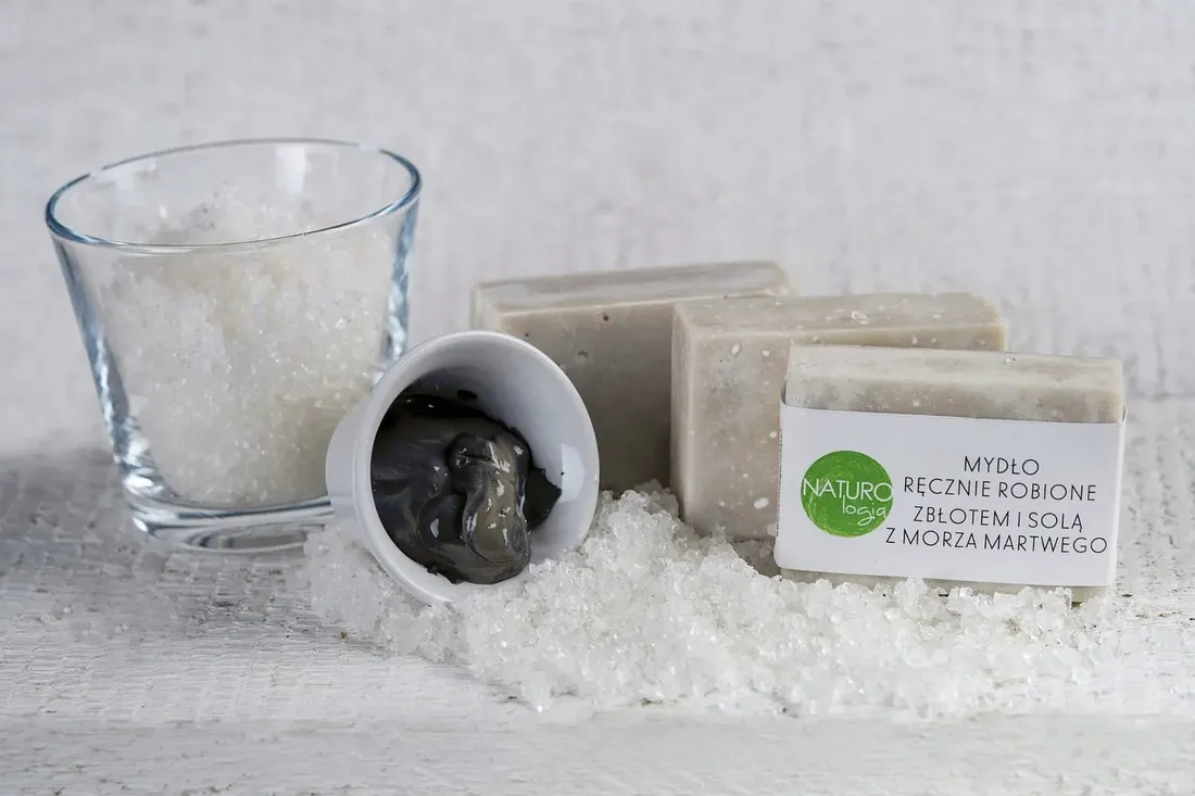 naturologia-mydlo-z-blotem-i-sola-z-morza-martwego-100-g-stan-nowy