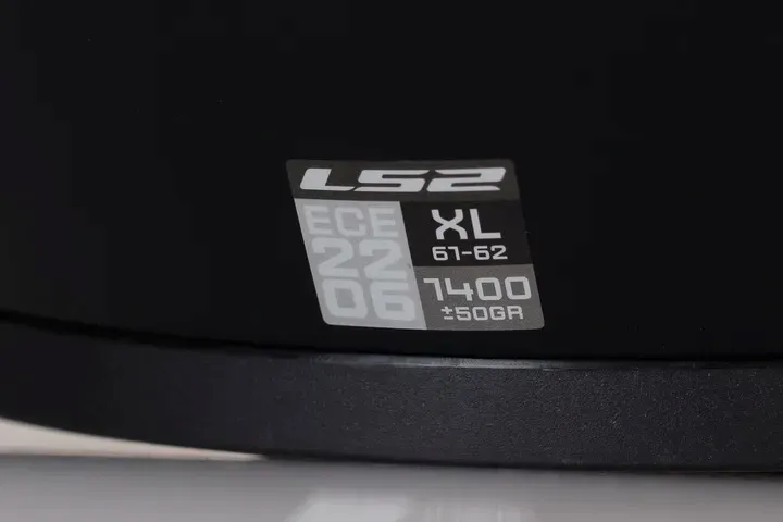 kask-integralny-ls2-ff353-rapid-ii-solid-matt-black-ece-22-06-kolor-czarny