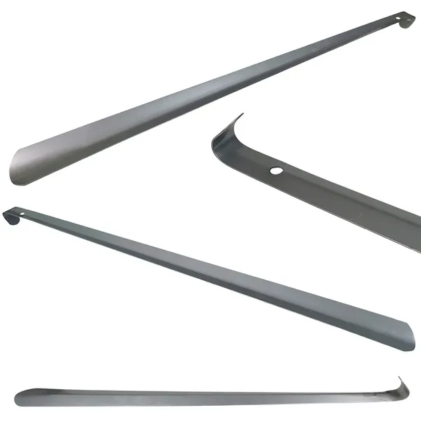 ŁYŻKA DO BUTÓW METALOWA DUŻA DŁUGA SREBRNA SOLIDNA Z ZAWIESZKĄ - 66 CM