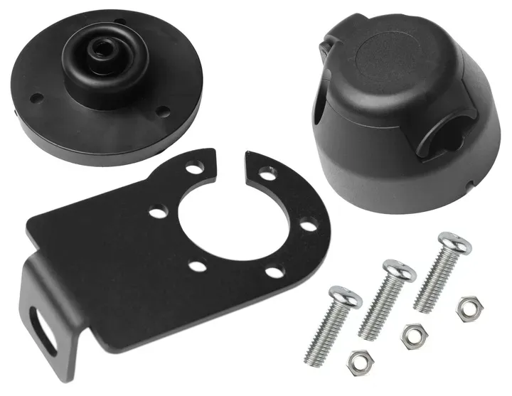 gniazdo-przyczepy-uszczelka-mocowanie-sruby