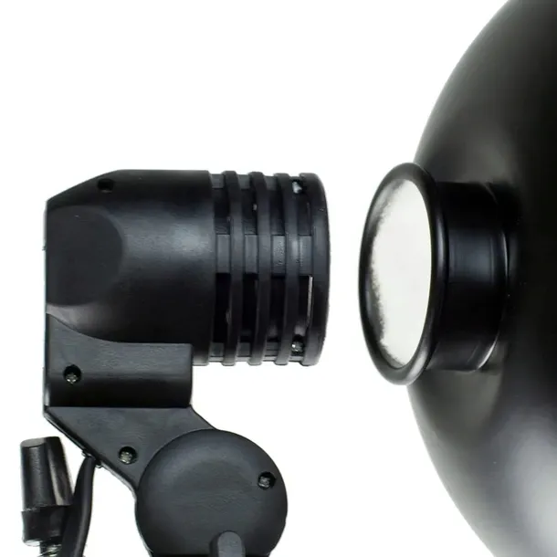 lampa-sufitowo-scienna-reflektor-100w-stan-nowy-marka-cinegen