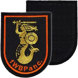 spin-emblemat-naszywka-1-warszawska-brygada-pancerna-8-x-6-cm