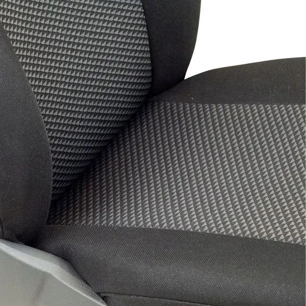 pokrowce-samochodowe-volvo-v50-2004-2012-stan-nowy