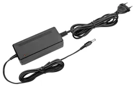 zasilacz-uniwersalny-do-teleskopow-12v-3a