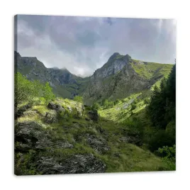 obraz-na-plotnie-natura-gory-tajemniczy-pejzaz-gorski-50x50-cm