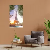 obraz-na-plotnie-wieza-eiffla-w-blasku-slonca-80x120-cm-wysokosc-produktu-120-cm