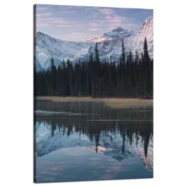 obraz-na-plotnie-tafla-jeziora-woda-lasy-sniezne-gory-80x120-cm