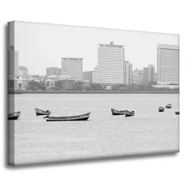 obraz-na-plotnie-architektura-lodki-miasto-70x50-czarno-bialy-zabudowania