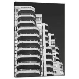 obraz-na-plotnie-architektura-budynek-balkon-40x60-miasto-w-szarosciach-kli