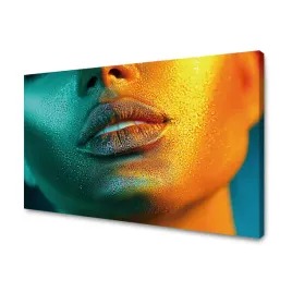 obraz-na-plotnie-zlota-twarz-krople-wody-na-ciele-120x70-cm