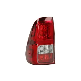 lampa-toyota-hilux-viii-15-tyl-lewa