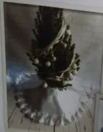 obrus-falbanka-pod-choinke-fi-90