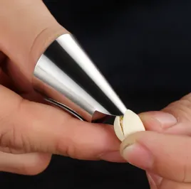 ochraniacz-12szt-oslona-na-palce-do-krojenia-do-rozlupywania-4-x-25-cm