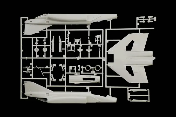 1-72-f-4-e-f-phantom-model-f-4e-f-phantom-ii