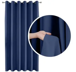 zaslona-zaciemniajaca-90percent-gruba-na-kolkach-przelotkach-granatowa-140x250