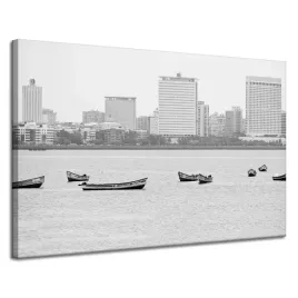 obraz-na-plotnie-architektura-lodki-miasto-120x80-czarno-bialy-zabudowania