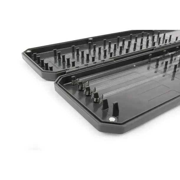 portfel-preston-na-przypony-absolute-hooklength-box-long-kolor-srebrny