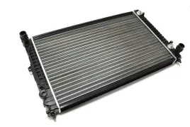 chlodnica-wody-audi-a4-b5-2-4-2-5-2-6-96-automat