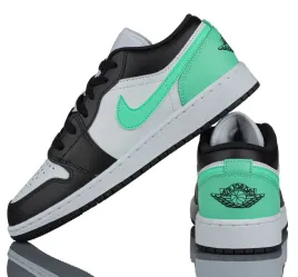 buty-nike-damskie-air-jordan-1-niskie-retro-553560-131-lifestyle-r-365