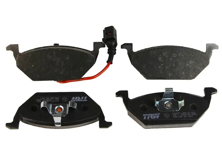 trw-gdb-1386-klocki-ham-przod-stan-nowy-grubosc-19-8-mm