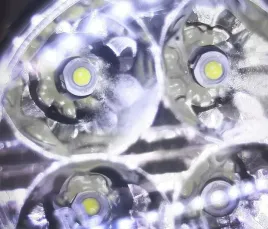 swiatla-do-jazdy-dziennej-led-drl-okragle-metal