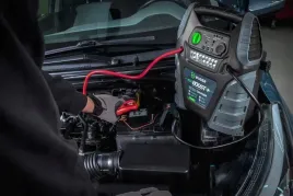 jump-starter-prostownik-rozruch-powerbank-kompresor-swiatlo-led-5w1-17ah