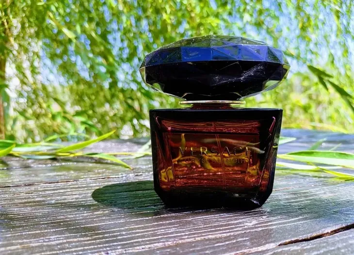 versace-crystal-noir-parfum-90ml-rodzaj-perfumy