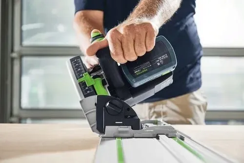 zaglebiarka-akumulatorowa-festool-tsc-55-keb-basic-576712-zasilanie-akumulatorowe