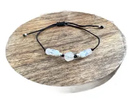 bransoletka-na-reke-naturalna-bialy-opal-agat
